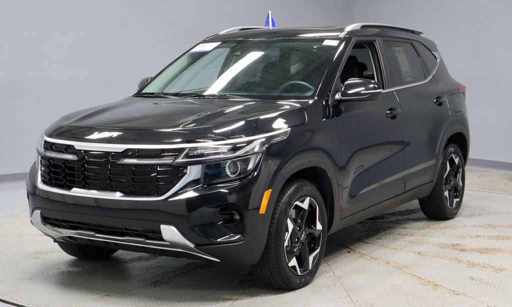 Used 2024 Kia Seltos EX AWD/4WD image 9