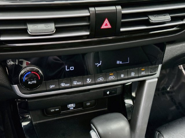 Used 2021 Kia Seltos SX w/ SX Sunroof Package AWD/4WD image 16