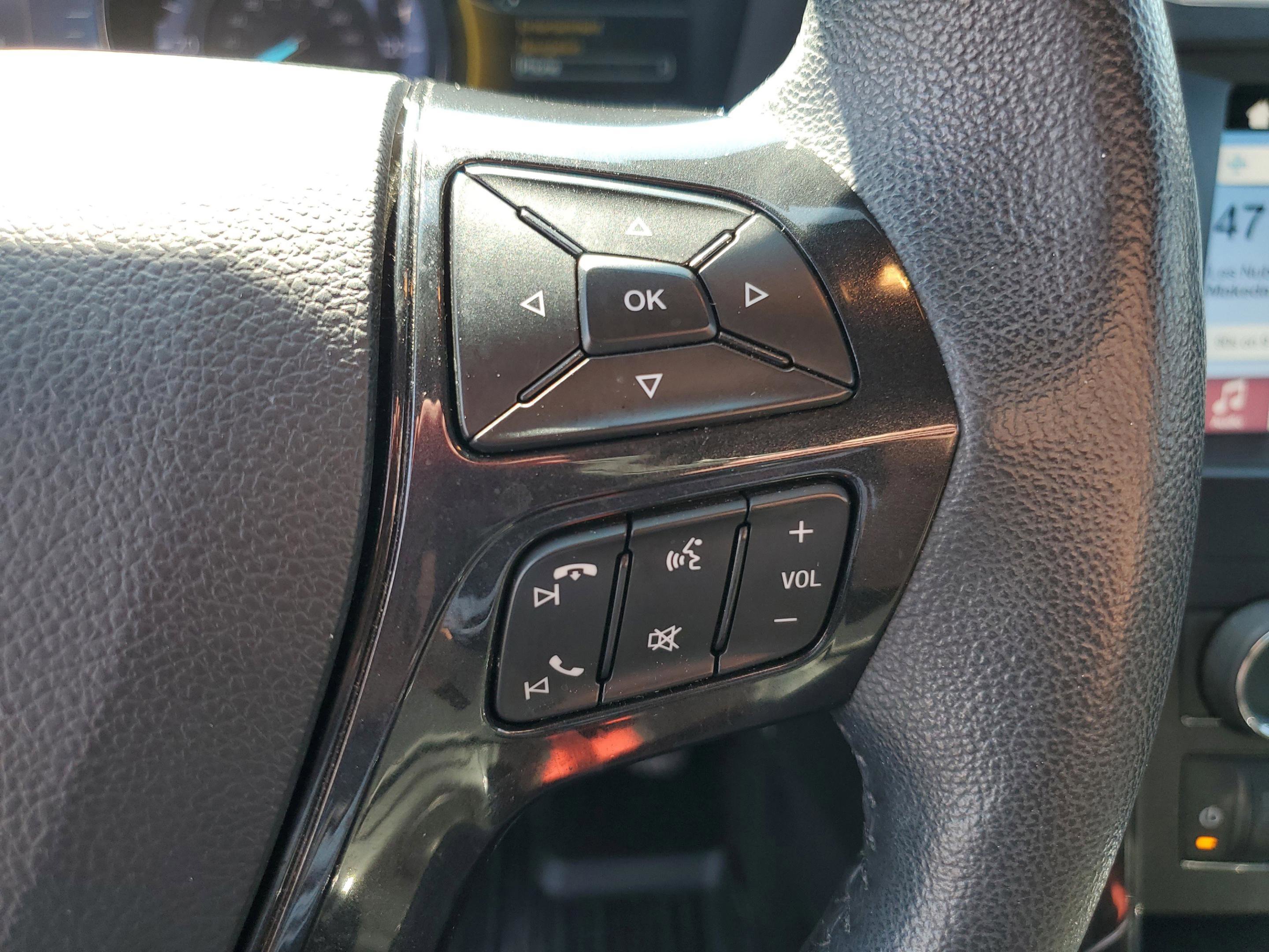 Certified 2019 Ford Explorer XLT w/ Equipment Group 201A FWD image 24