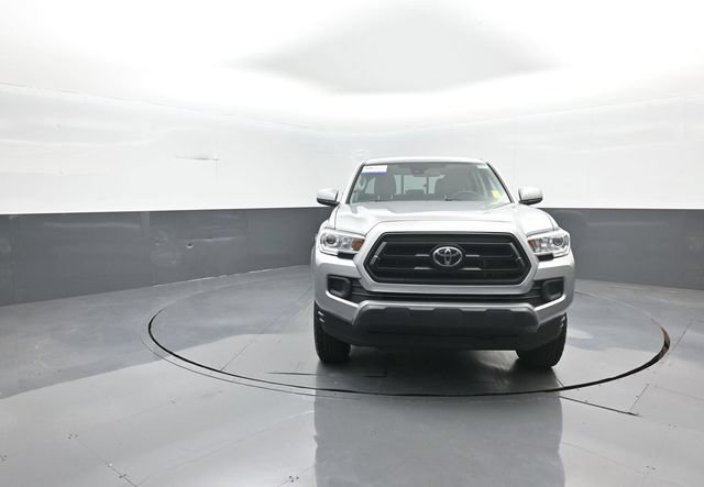 Used 2023 Toyota Tacoma SR AWD/4WD image 4