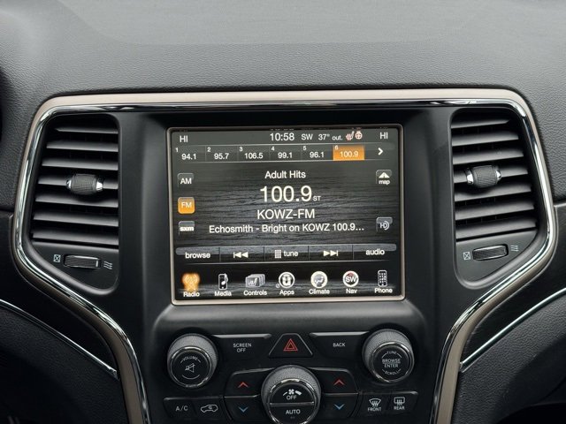 Used 2017 Jeep Grand Cherokee Limited w/ Luxury Group II image 3