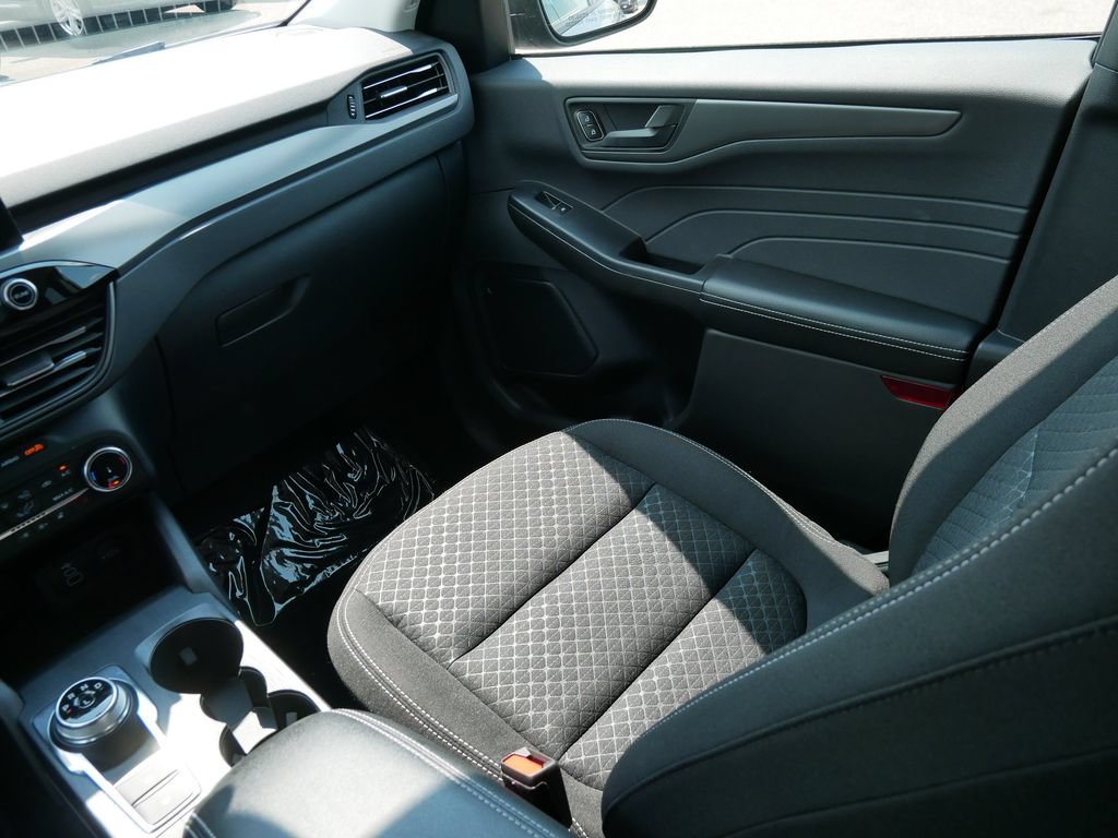 Certified 2024 Ford Escape Active AWD/4WD image 16