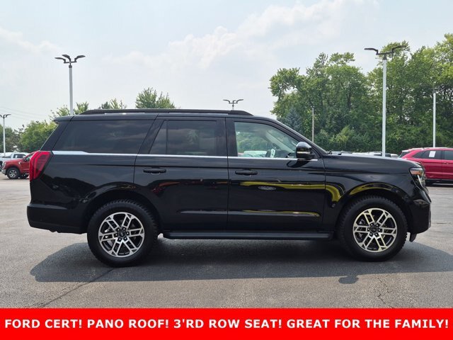 Certified 2025 Ford Expedition Active AWD/4WD image 4