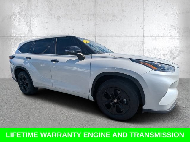 Used 2024 Toyota Highlander LE