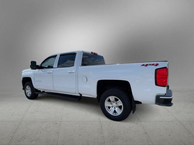 Used 2018 Chevrolet Silverado 1500 LT w/ Trailering Package AWD/4WD image 6