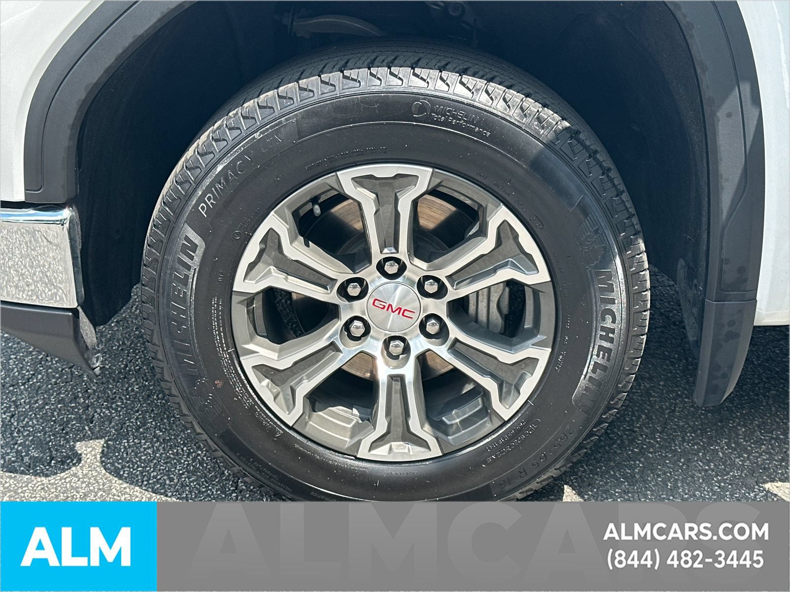 Used 2025 GMC Sierra 1500 SLT RWD image 12
