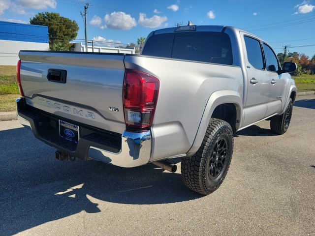 Used 2019 Toyota Tacoma Limited image 6