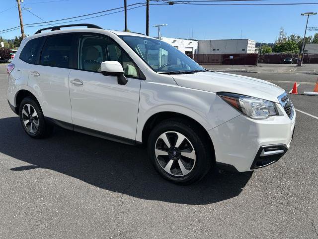 Used 2017 Subaru Forester 2.5i Premium AWD/4WD image 8