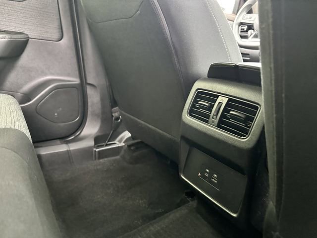 Used 2023 Nissan Rogue SV AWD/4WD image 39