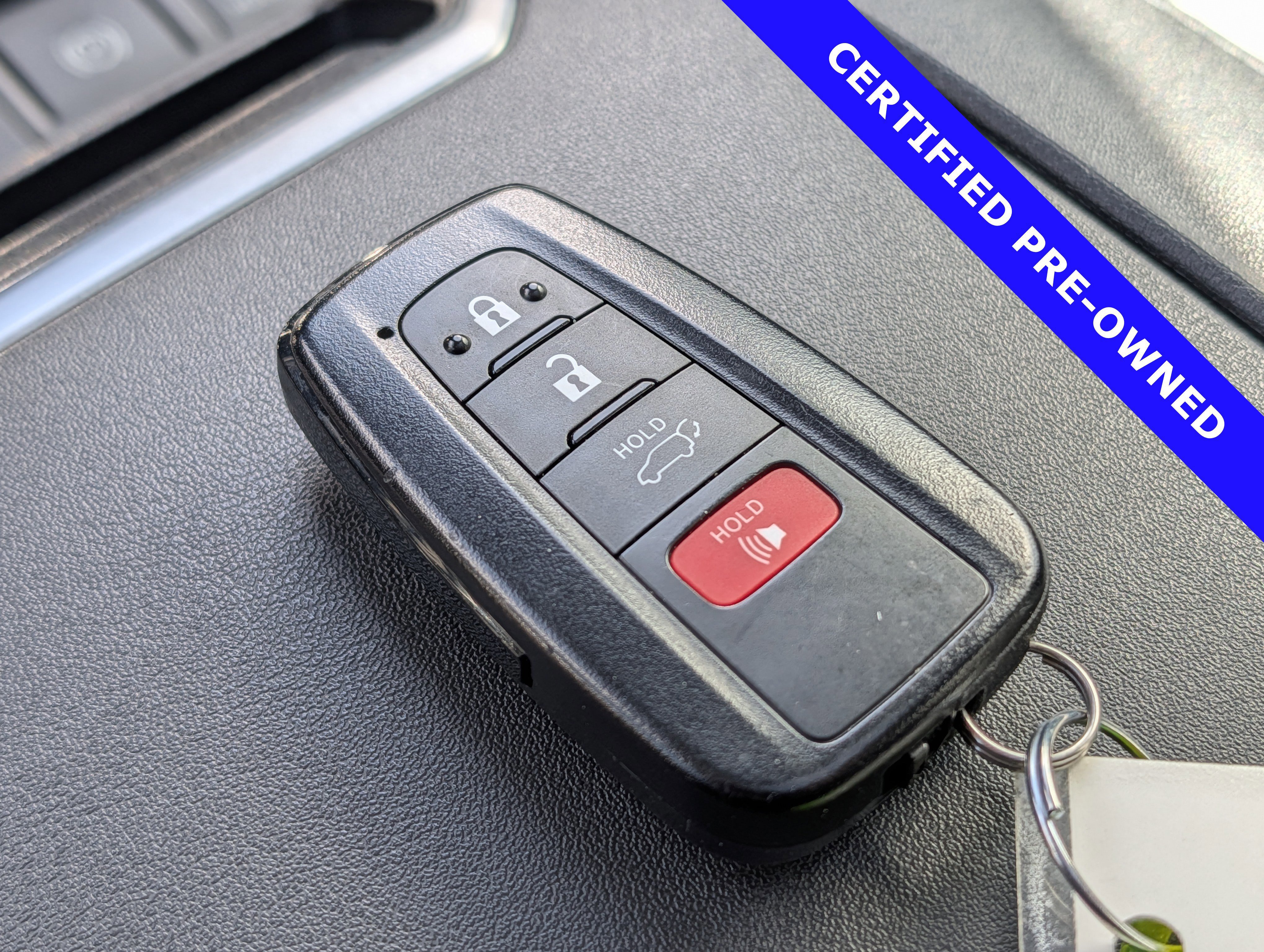 Used 2023 Toyota Highlander XLE image 35