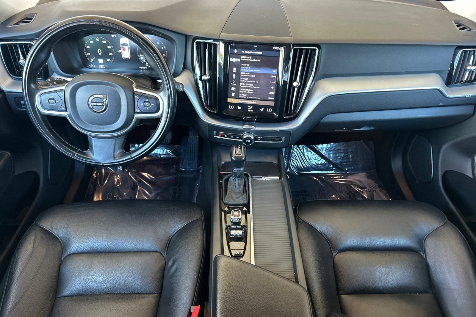 Used 2020 Volvo XC60 T5 Momentum w/ Premium Package AWD/4WD image 15