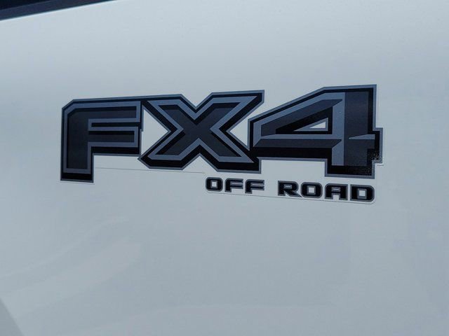 Certified 2024 Ford F250 Lariat w/ Lariat Ultimate Package AWD/4WD image 12