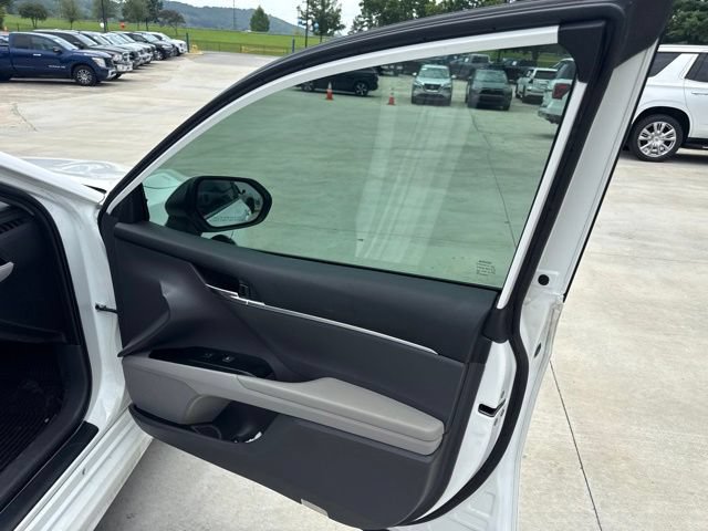 Used 2019 Toyota Camry SE w/ Audio Package FWD image 38