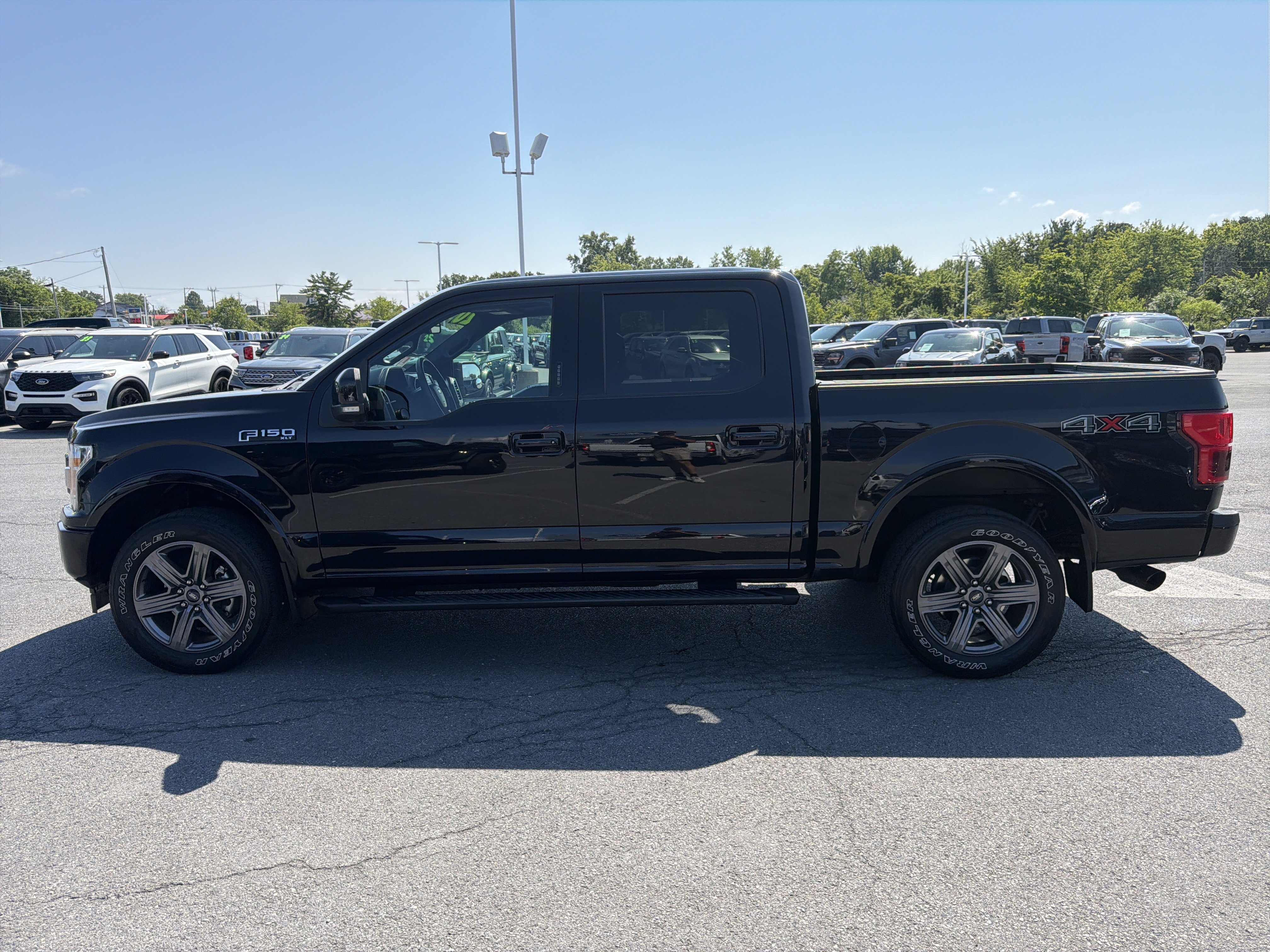 Certified 2020 Ford F150 XLT w/ Equipment Group 302A Luxury AWD/4WD image 7