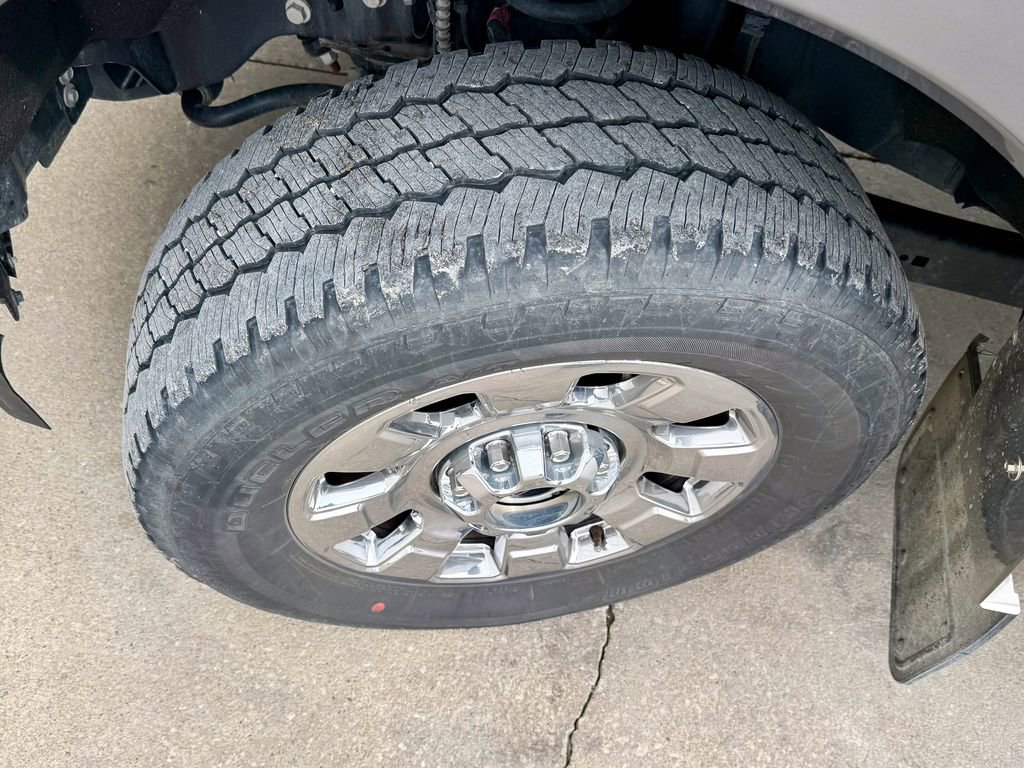 Certified 2023 Ford F350 Lariat w/ Chrome Package image 30