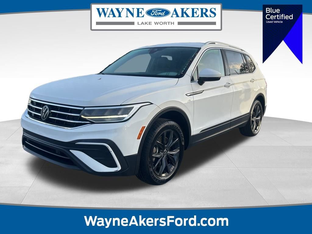 Used 2024 Volkswagen Tiguan SE FWD image 1