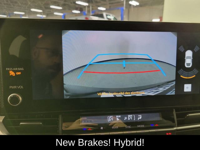 Used 2025 Toyota Sienna XLE w/ XLE Plus Package image 33