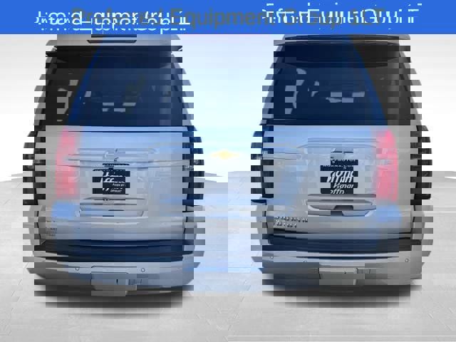 Used 2019 Chevrolet Suburban LT image 4