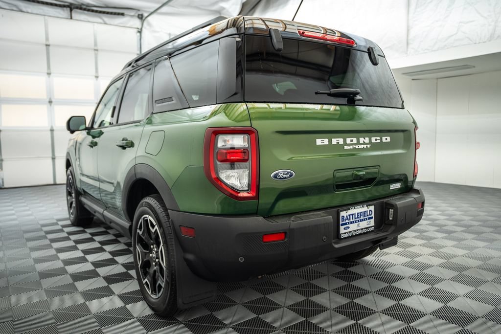 Certified 2025 Ford Bronco Sport Outer Banks w/ Outer Banks Tech Package+ AWD/4WD image 8