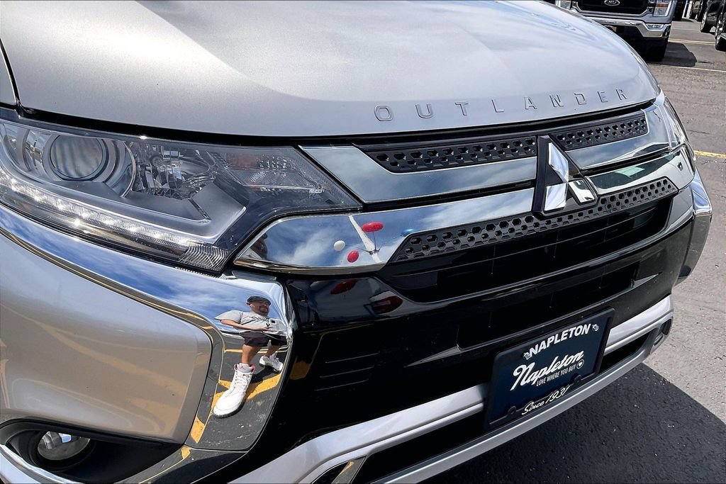 Used 2019 Mitsubishi Outlander SEL AWD/4WD image 31