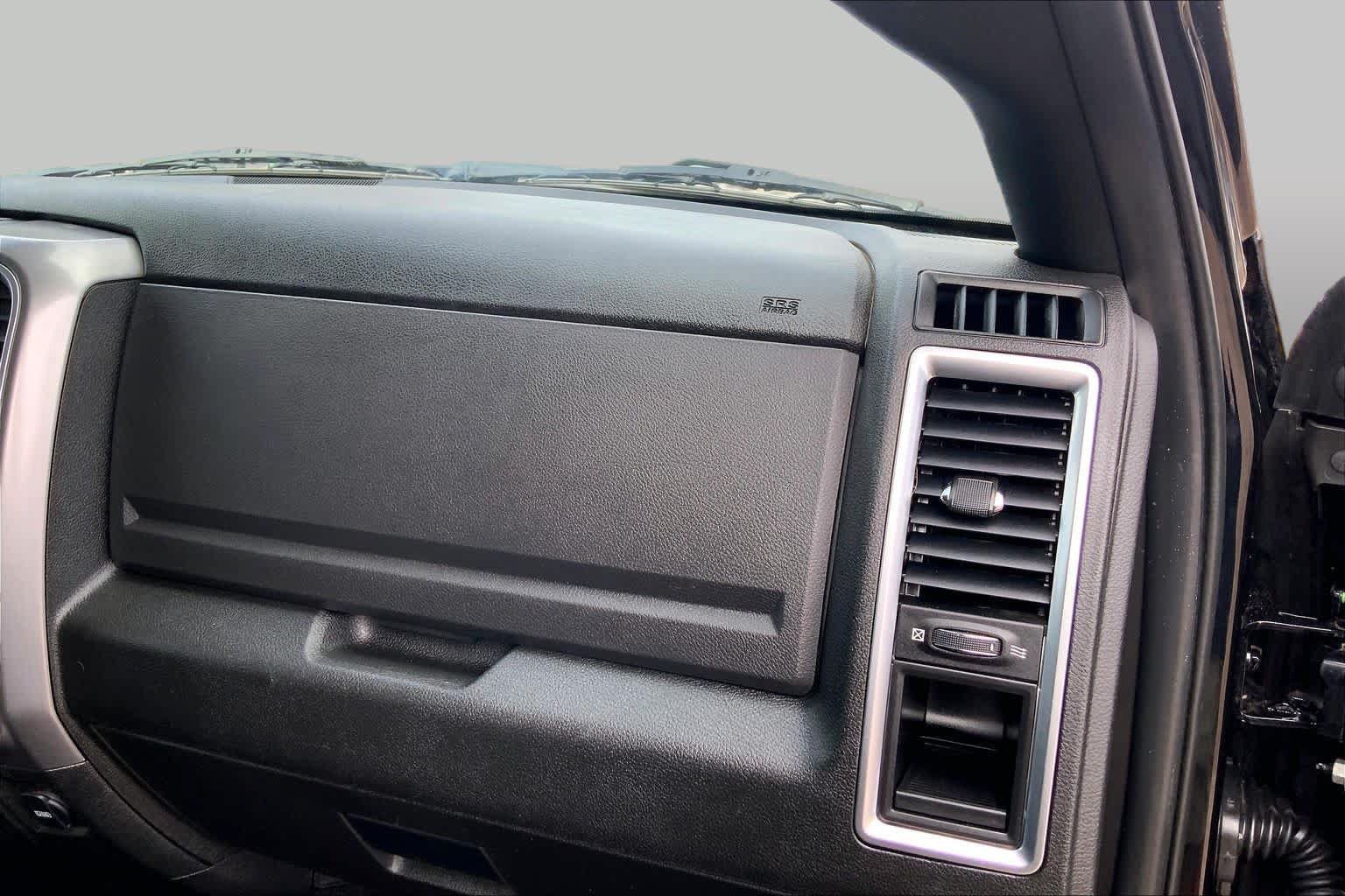 Used 2022 RAM 1500 Warlock w/ Electronics Group AWD/4WD image 18