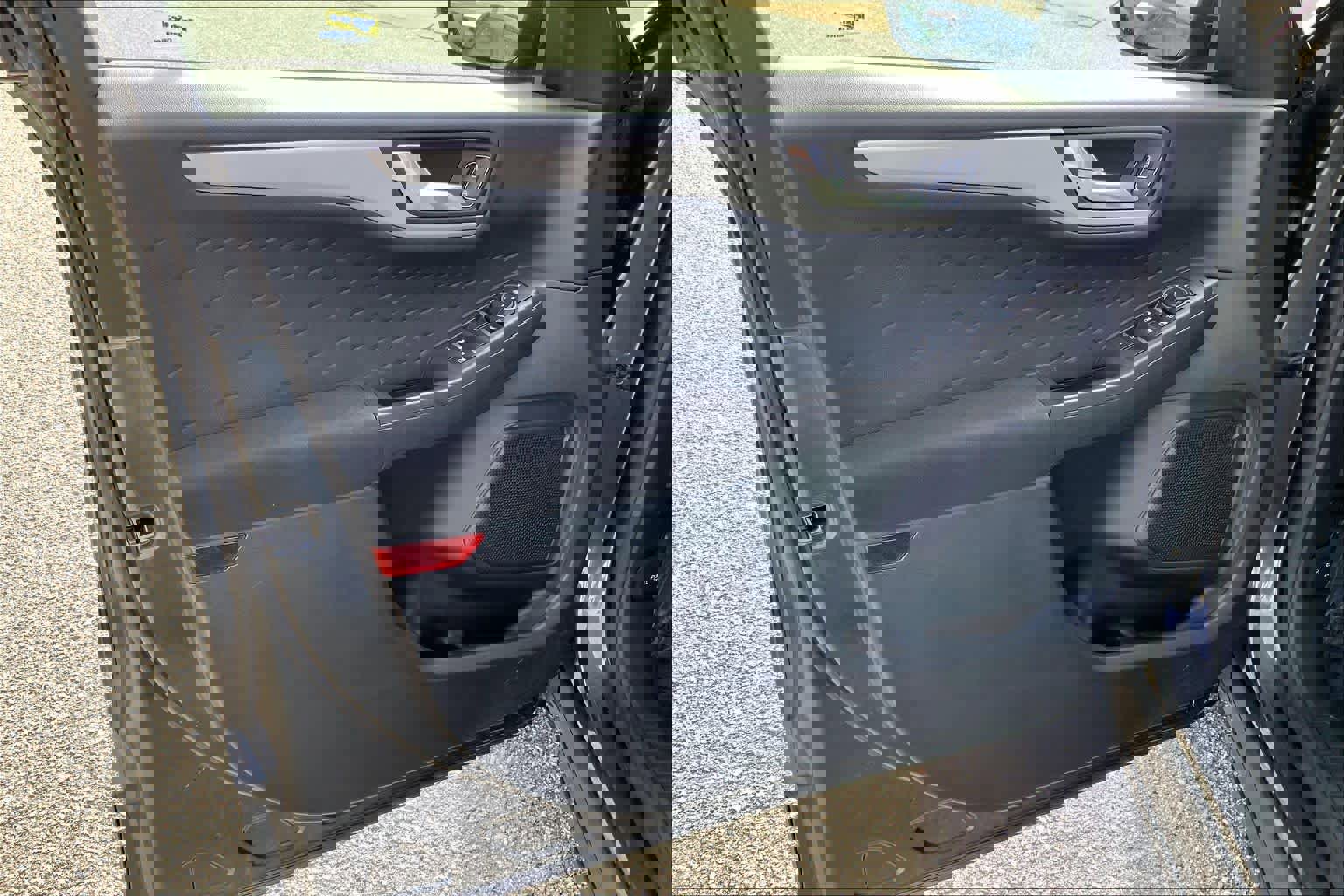 Certified 2020 Ford Escape SE image 19