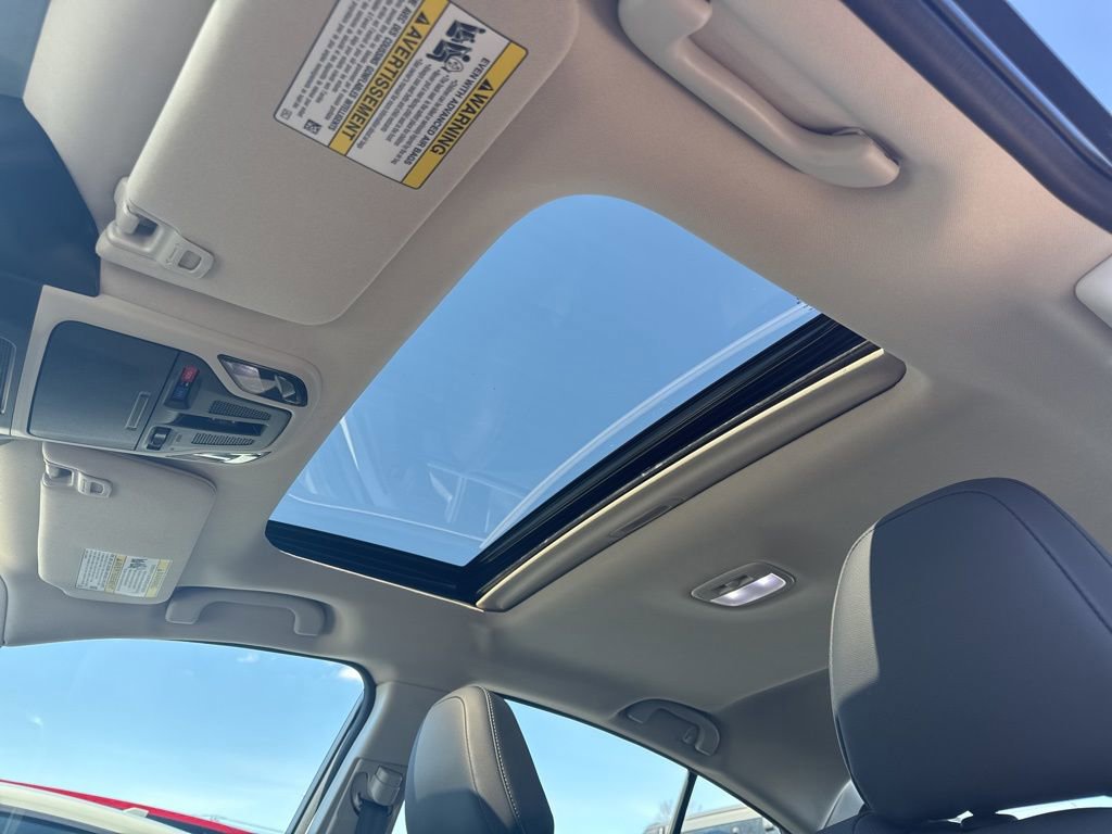 Used 2024 Subaru Legacy Limited image 18