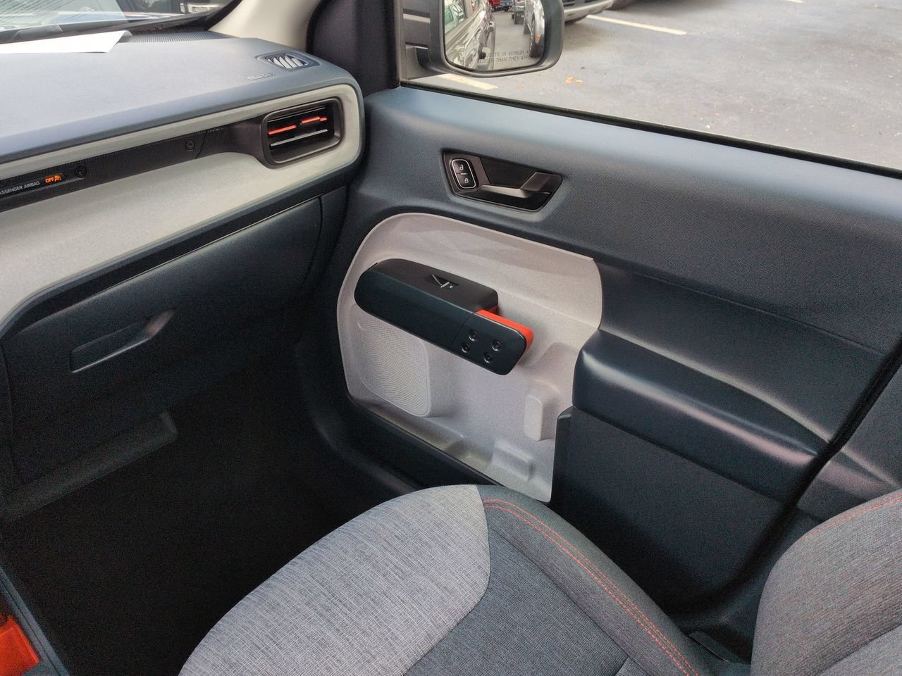 Certified 2023 Ford Maverick XLT FWD image 17