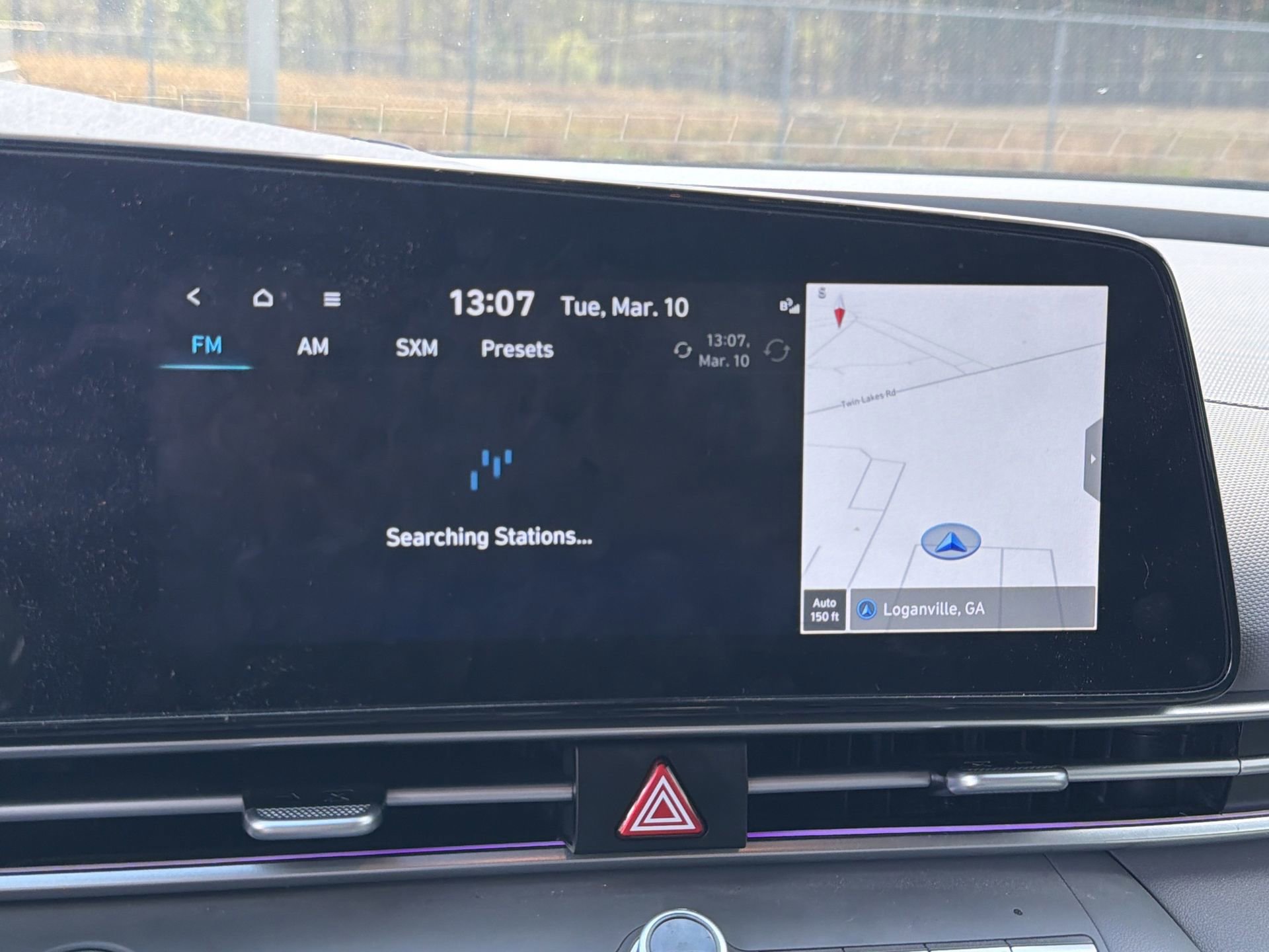 Used 2024 Hyundai Elantra SEL w/ Convenience Package image 16