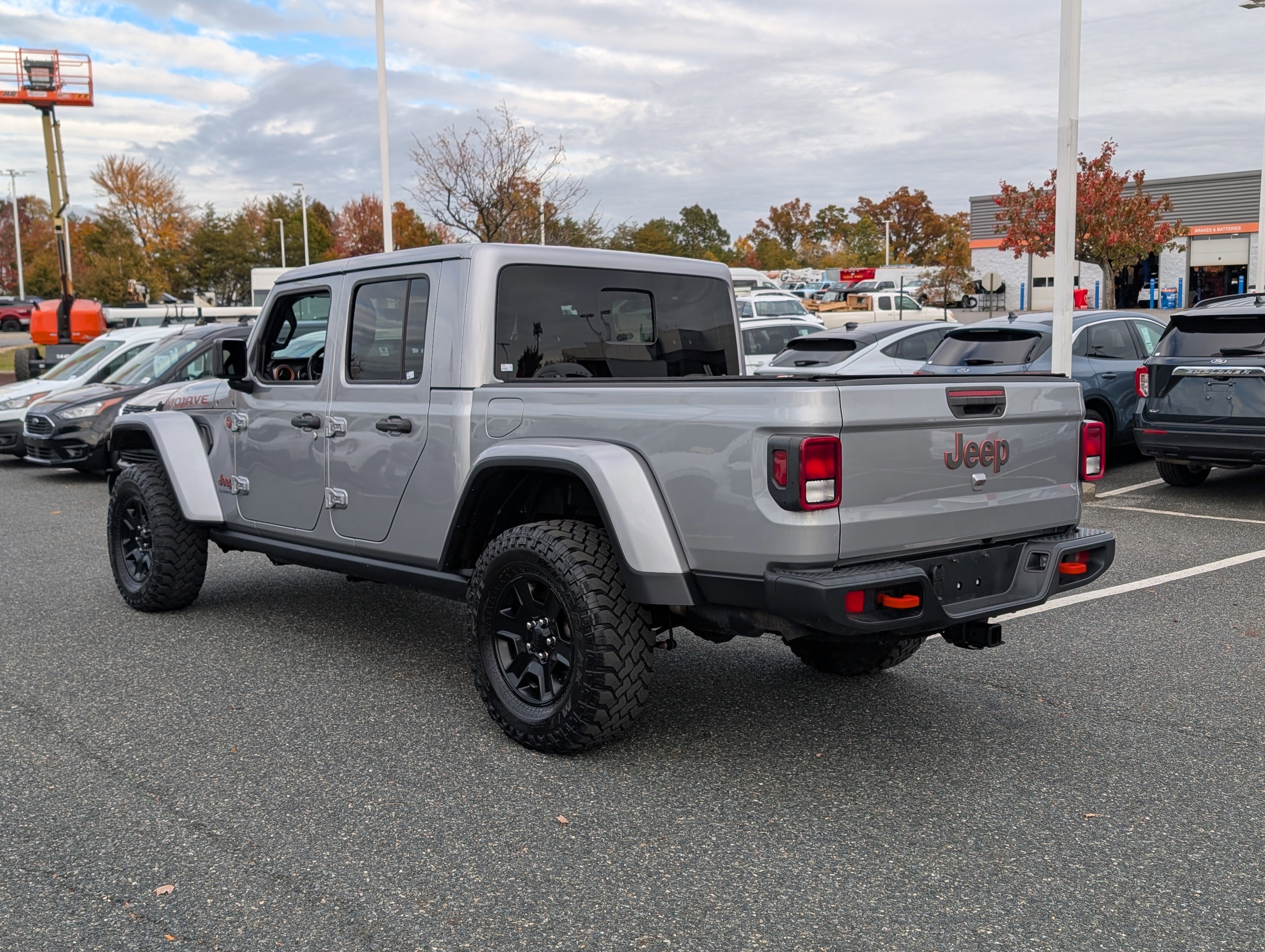 Used 2021 Jeep Gladiator Mojave image 3
