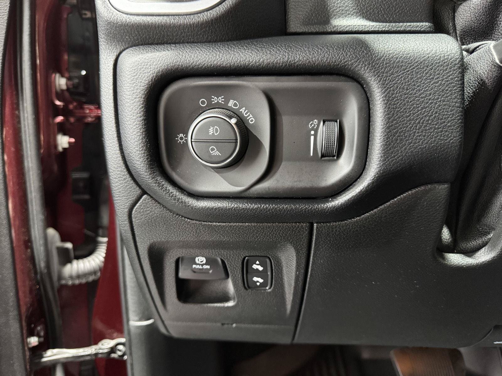 Used 2021 RAM 1500 Big Horn AWD/4WD image 17