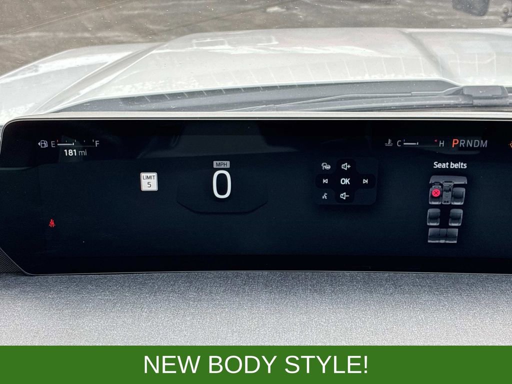 Certified 2025 Ford Expedition Active image 31