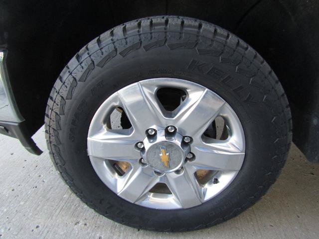 Used 2023 Chevrolet Silverado 2500 LTZ AWD/4WD image 35