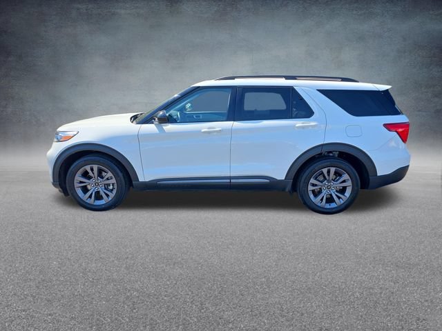Certified 2023 Ford Explorer XLT w/ Equipment Group 202A AWD/4WD image 4