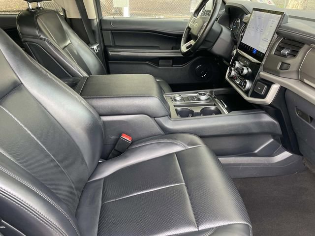 Certified 2024 Ford Expedition XLT image 37