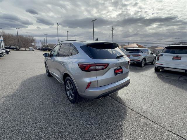 Certified 2023 Ford Escape ST-Line image 3