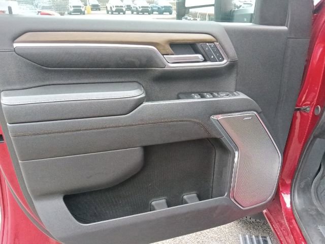 Used 2024 Chevrolet Silverado 2500 High Country w/ High Country Premium Package AWD/4WD image 11