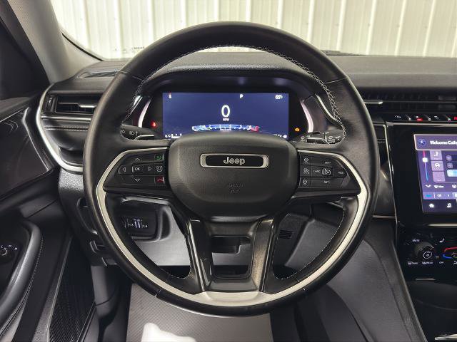 Used 2021 Jeep Grand Cherokee L Laredo w/ Luxury Tech Group I image 17