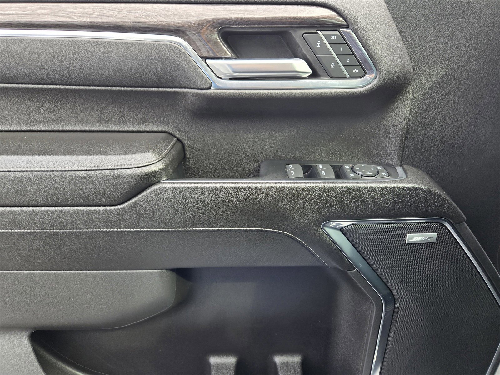 Used 2023 Chevrolet Silverado 1500 LTZ image 21