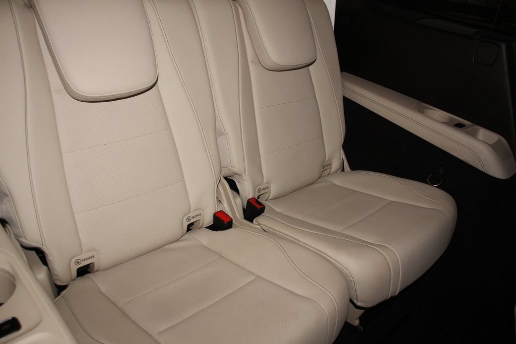 Used 2022 Mercedes-Benz GLS 450 4MATIC image 25