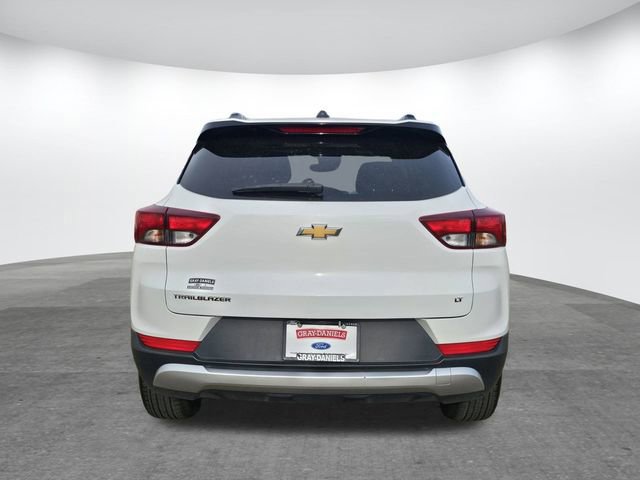 Used 2024 Chevrolet TrailBlazer LT image 3