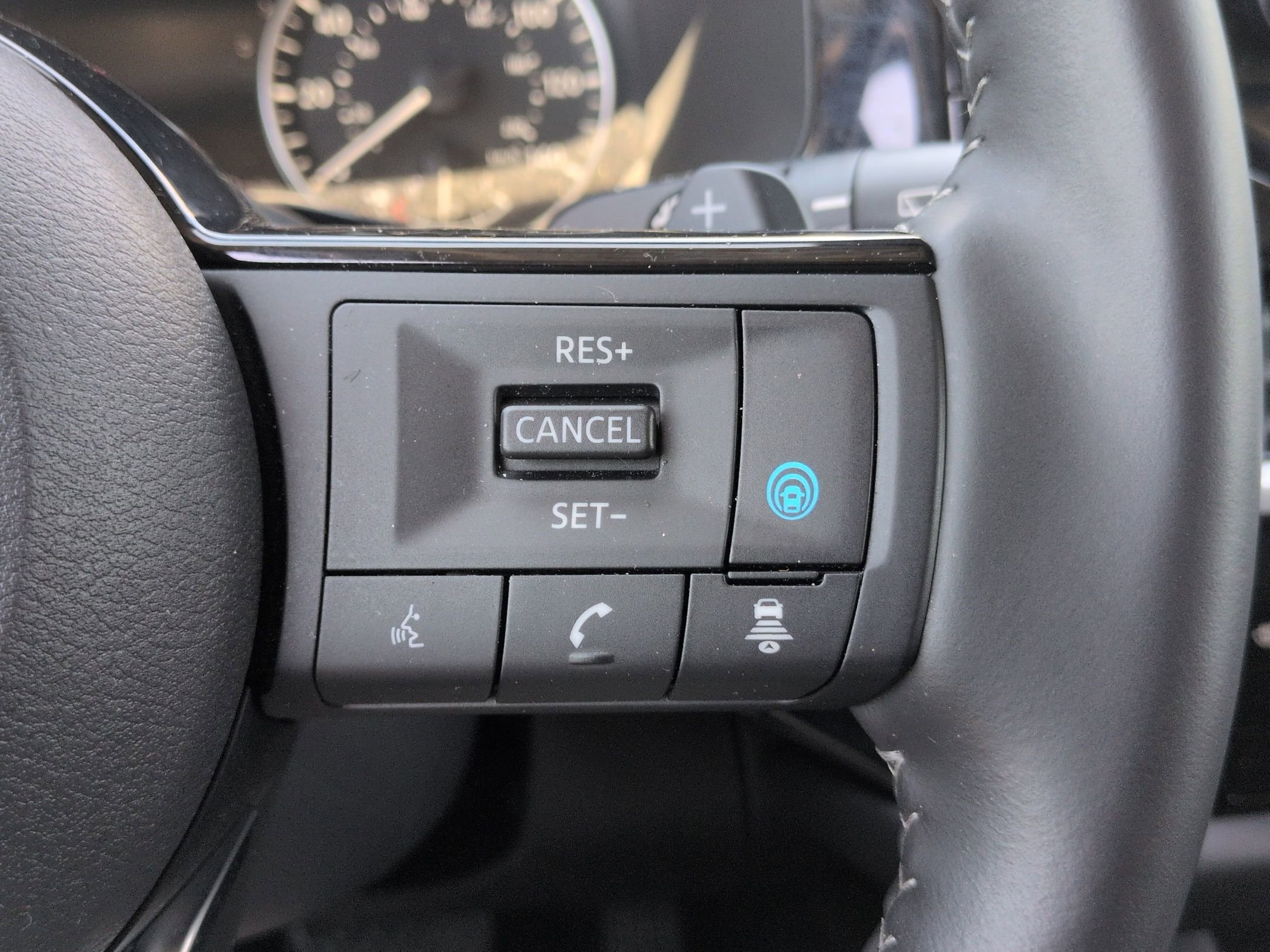 Used 2025 Nissan Pathfinder SL w/ SL Premium Package AWD/4WD image 19