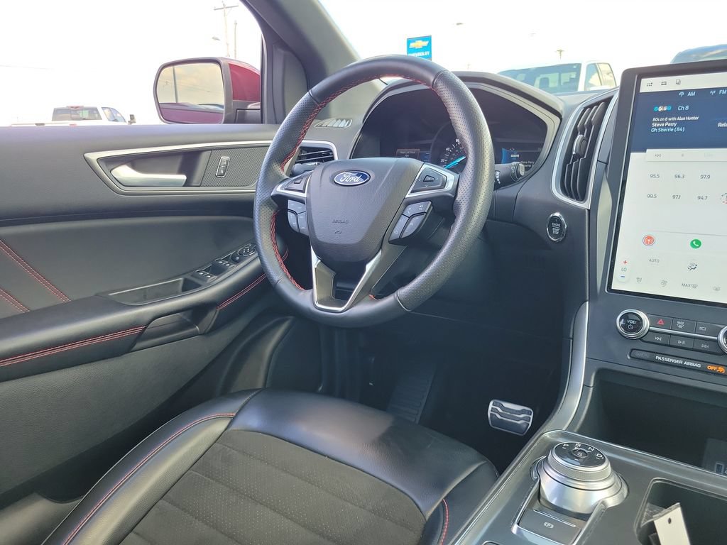 Certified 2024 Ford Edge ST-Line AWD/4WD image 13