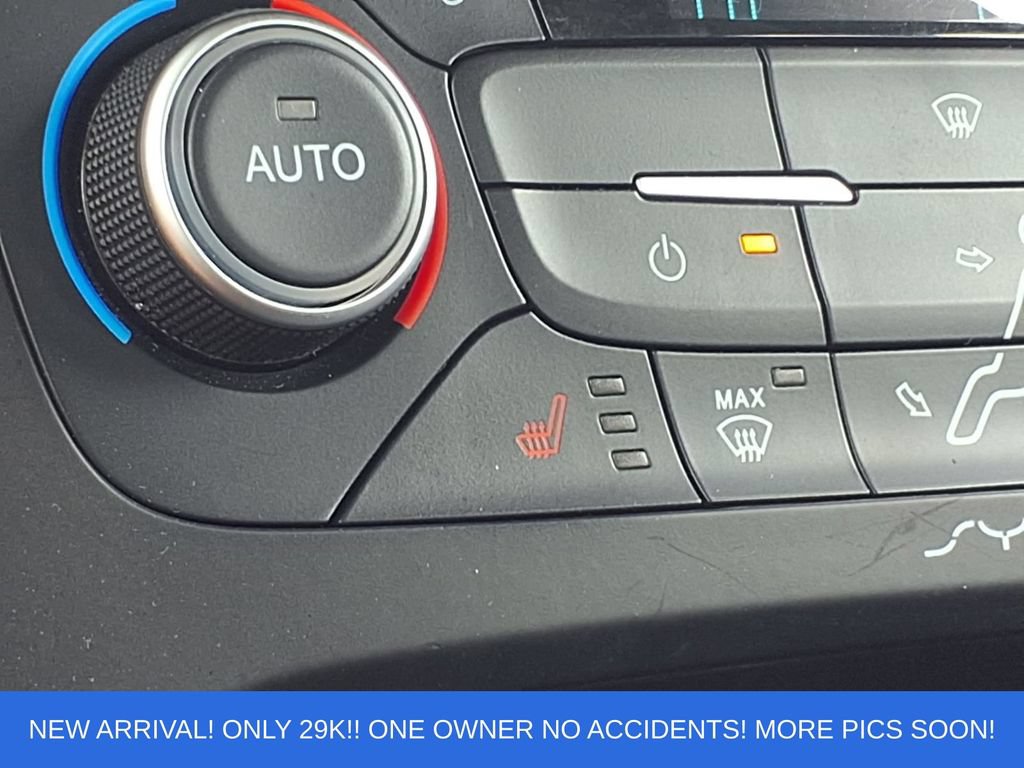 Certified 2018 Ford Focus SEL FWD image 5