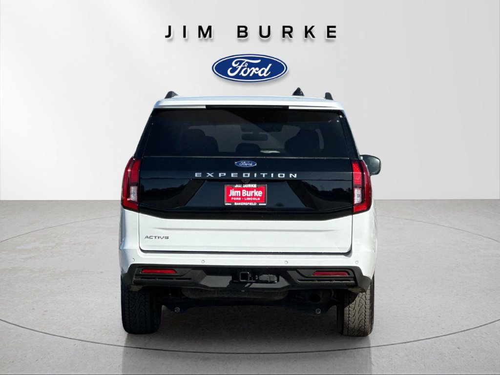 Certified 2025 Ford Expedition Active RWD image 4