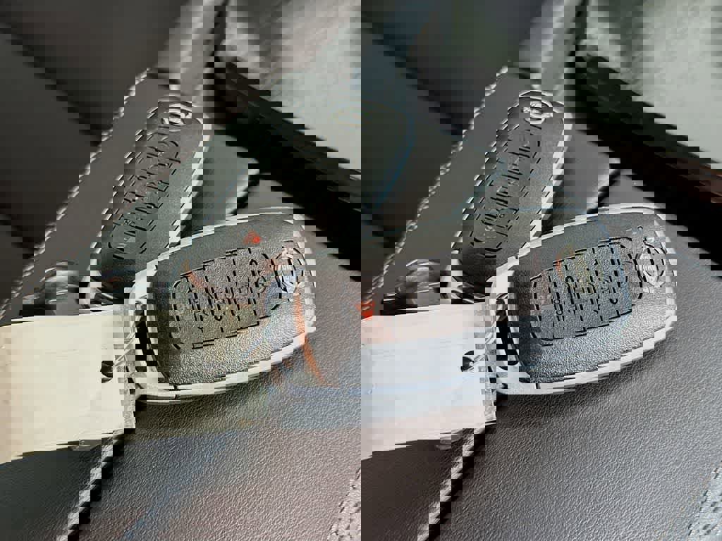 Used 2024 Nissan Rogue SL image 22