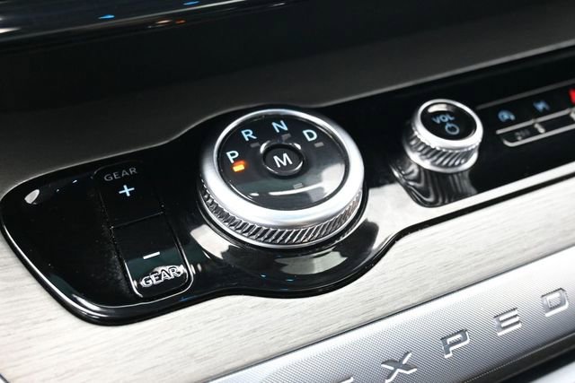 Certified 2025 Ford Expedition Platinum AWD/4WD image 23