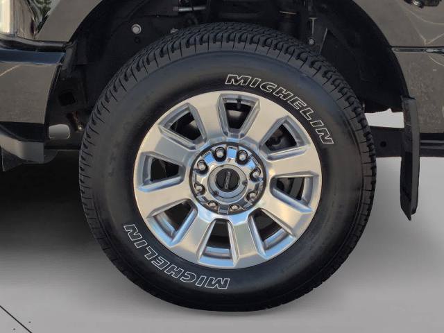 Certified 2022 Ford F350 Platinum w/ FX4 Off-Road Package AWD/4WD image 12