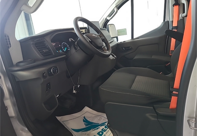 Certified 2023 Ford E-Transit Low Roof RWD image 12