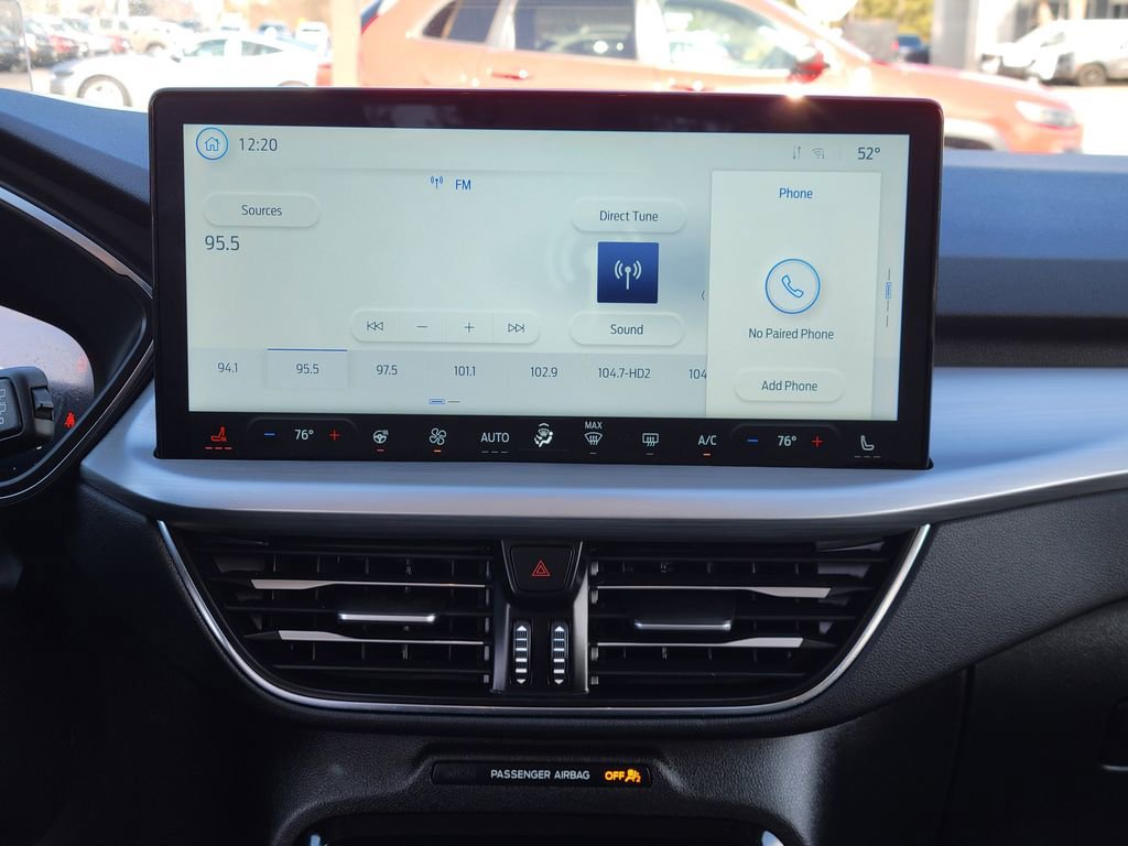 Certified 2025 Ford Escape SE w/ PHEV Premium Package image 22